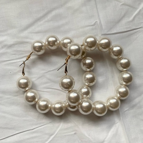 The Priscilla Wedding Earring - Picture 2 of 3